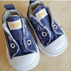 Baby slip on converse
